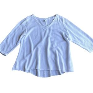 Color Me Cotton CMC White V-Neck Blouse Medium Textured Back Panel